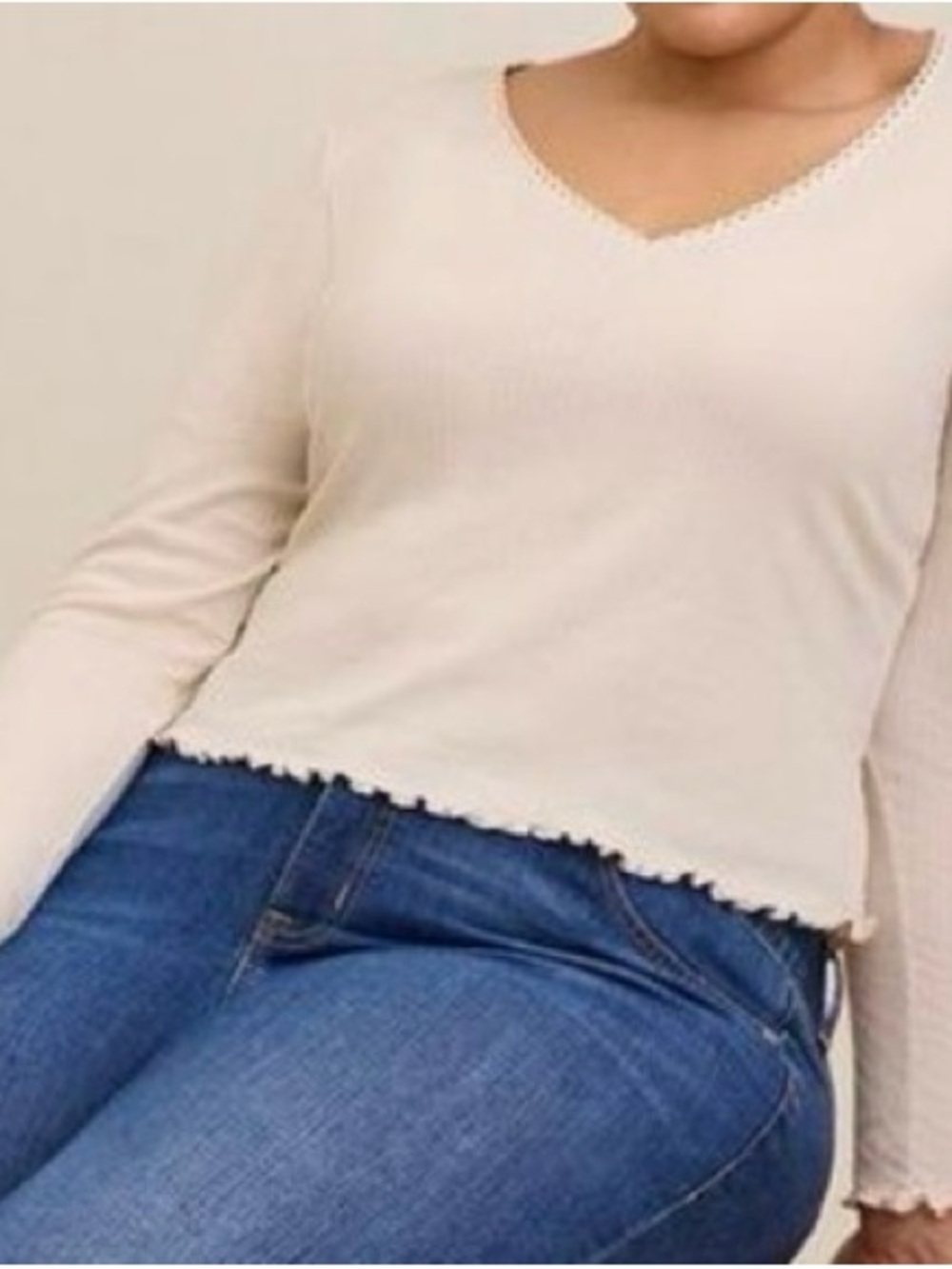 Torrid Pointelle Rib V-Neck Long Sleeve Crop Tee size 1 lettuce Hem